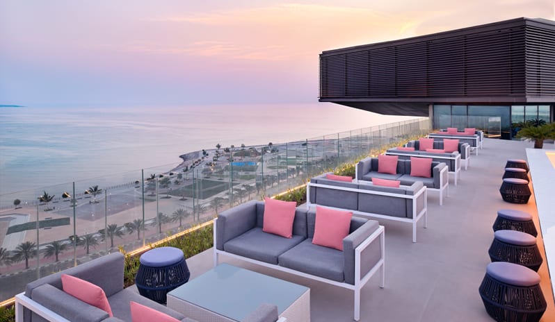 Neo Sky Bar, Seating